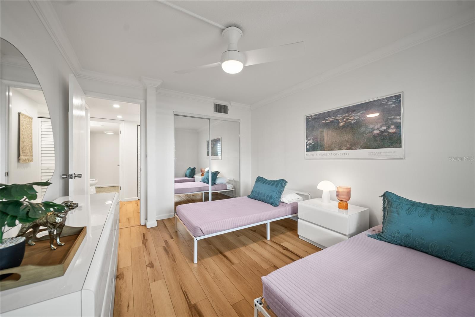 OCEAN BEACH CONDO CLUB II - Residential