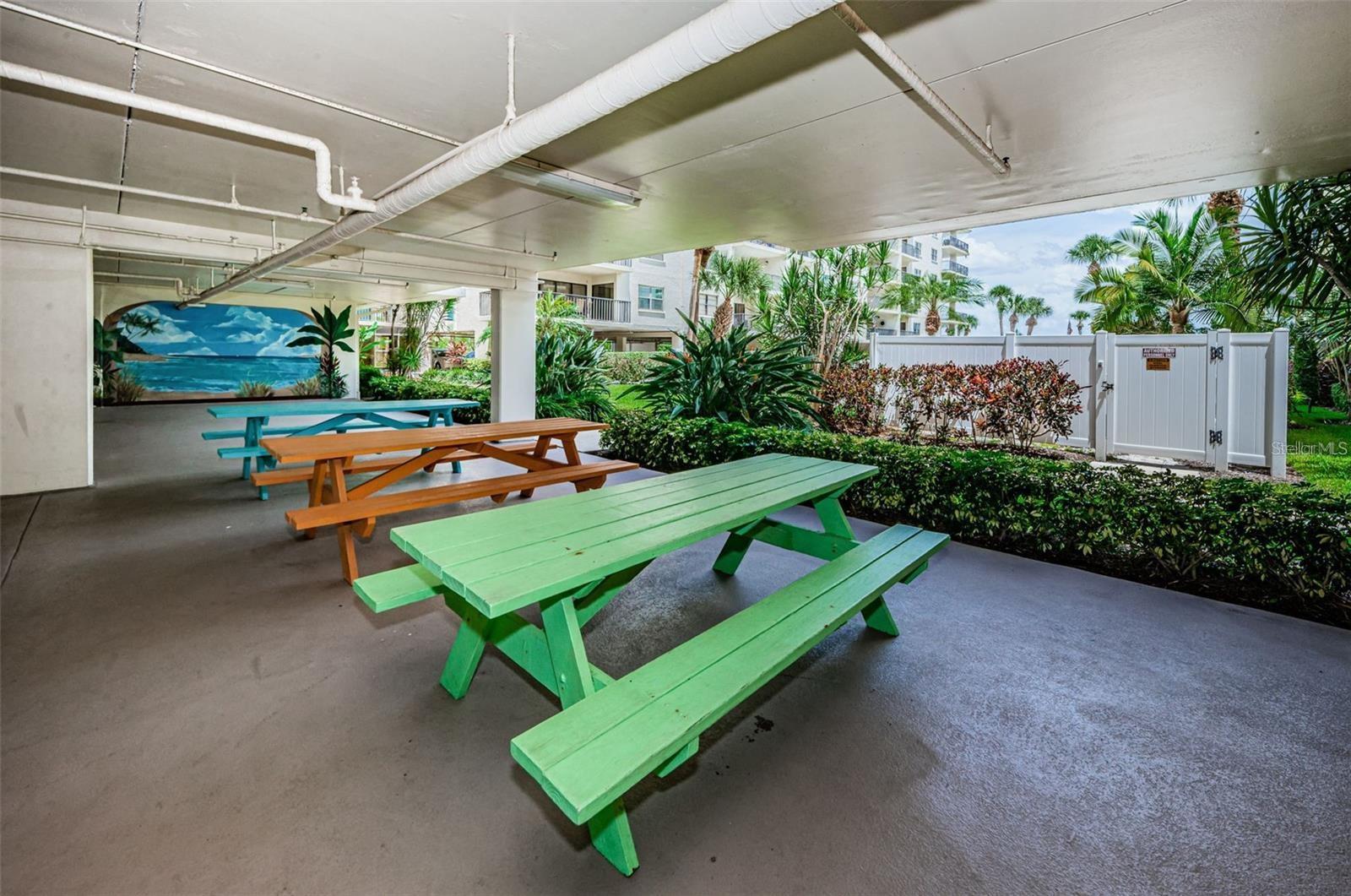 GOLDEN SHORES CONDO - Residential