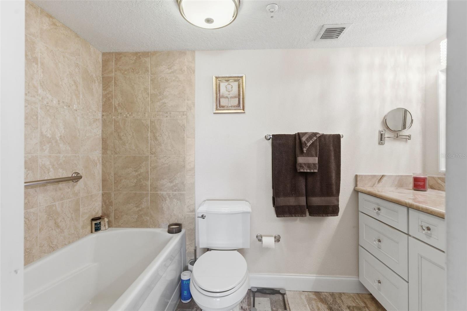 GOLDEN SHORES CONDO - Residential