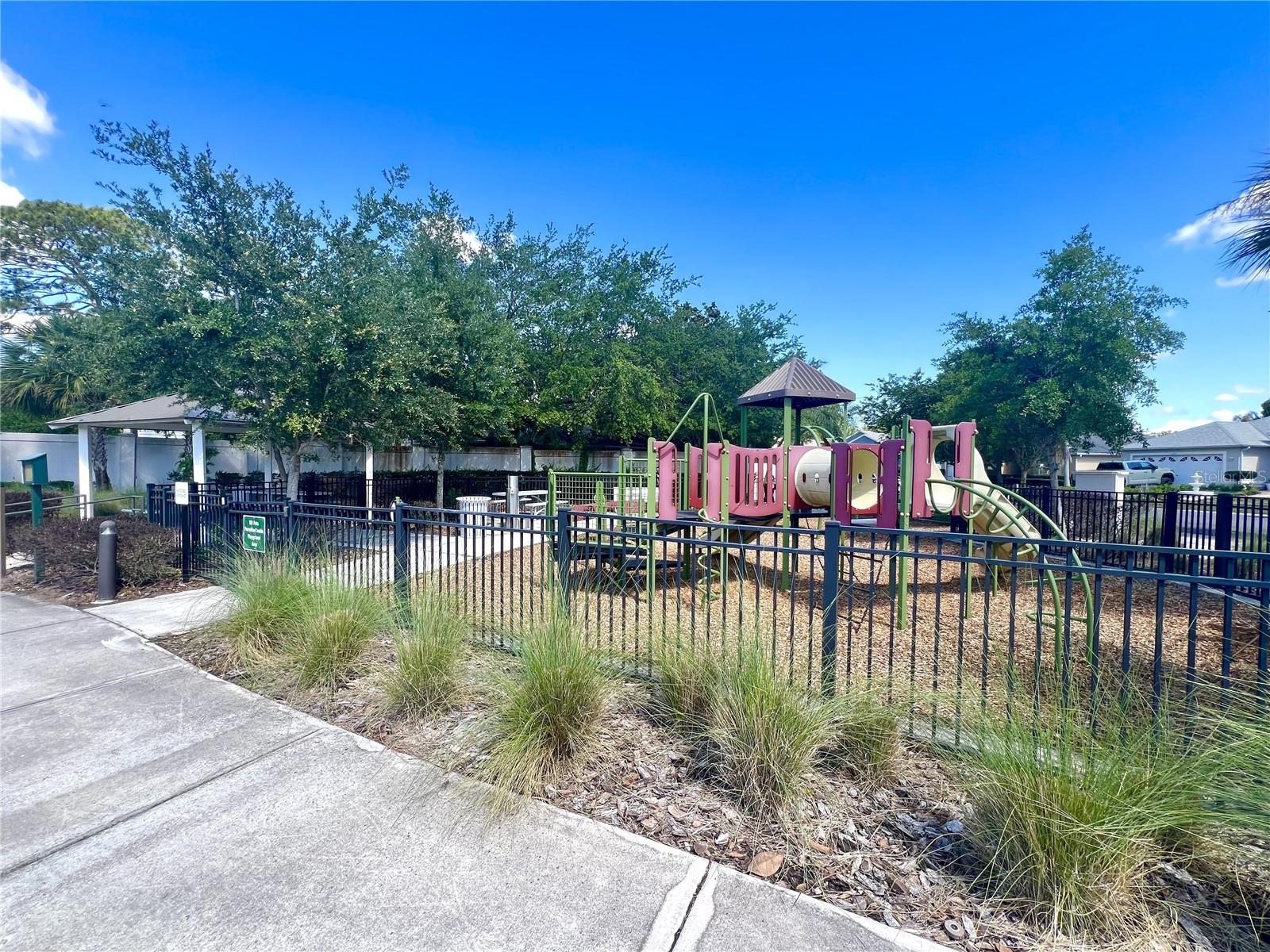 WINFIELD - Residential