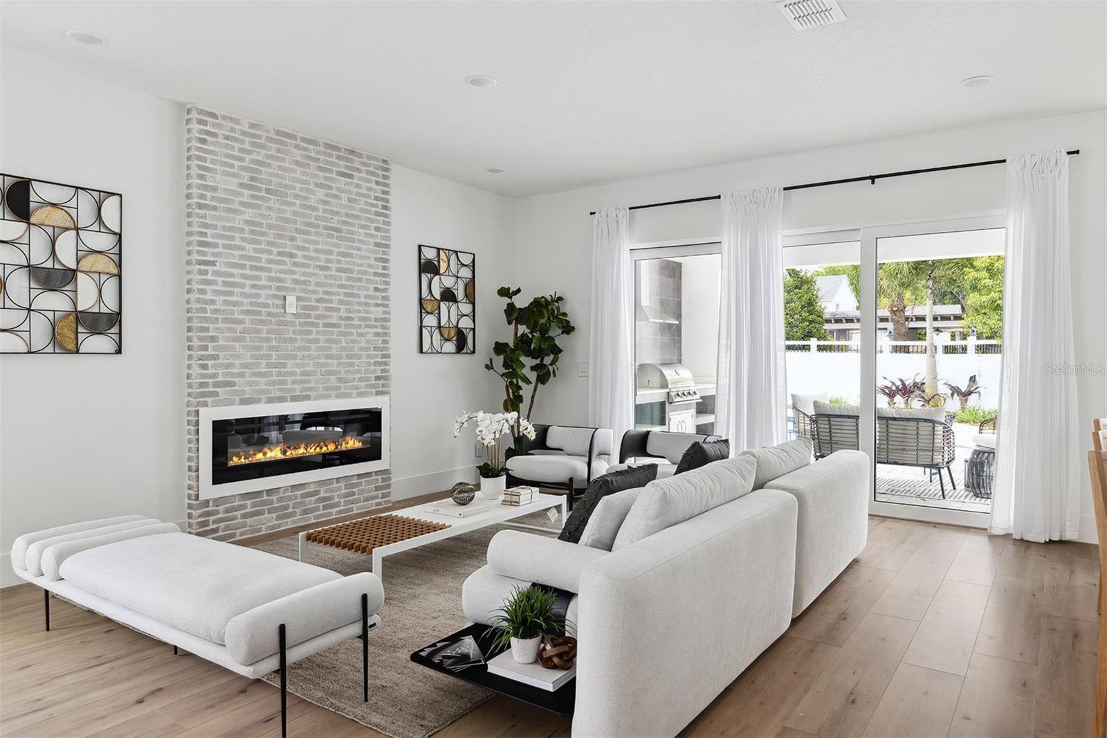 WINTER PARK VILLAGE - Residential