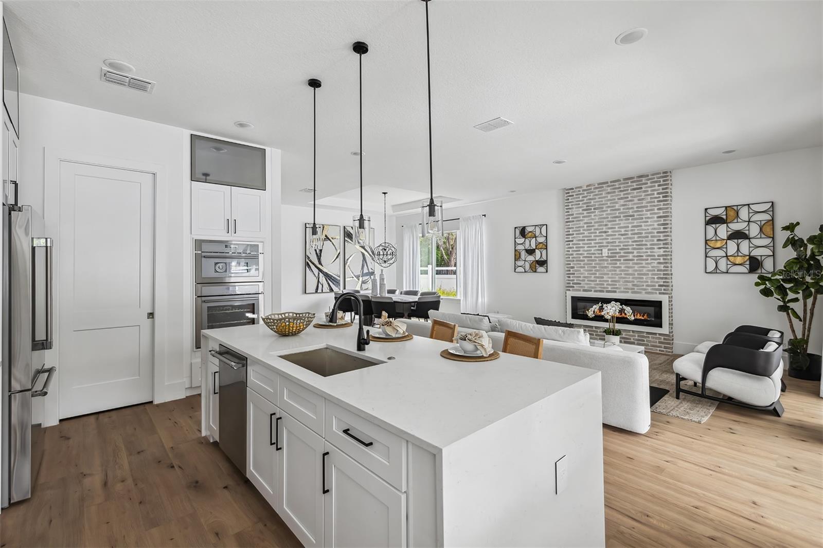 WINTER PARK VILLAGE - Residential