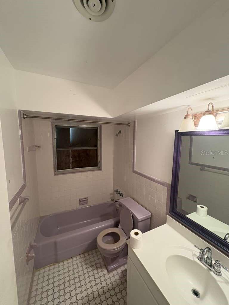 PARKWAY GROVES ESTATES - Residential