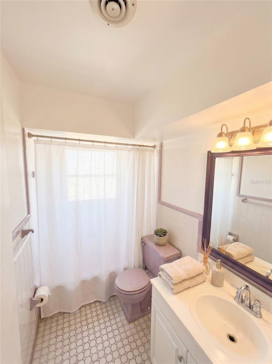 PARKWAY GROVES ESTATES - Residential