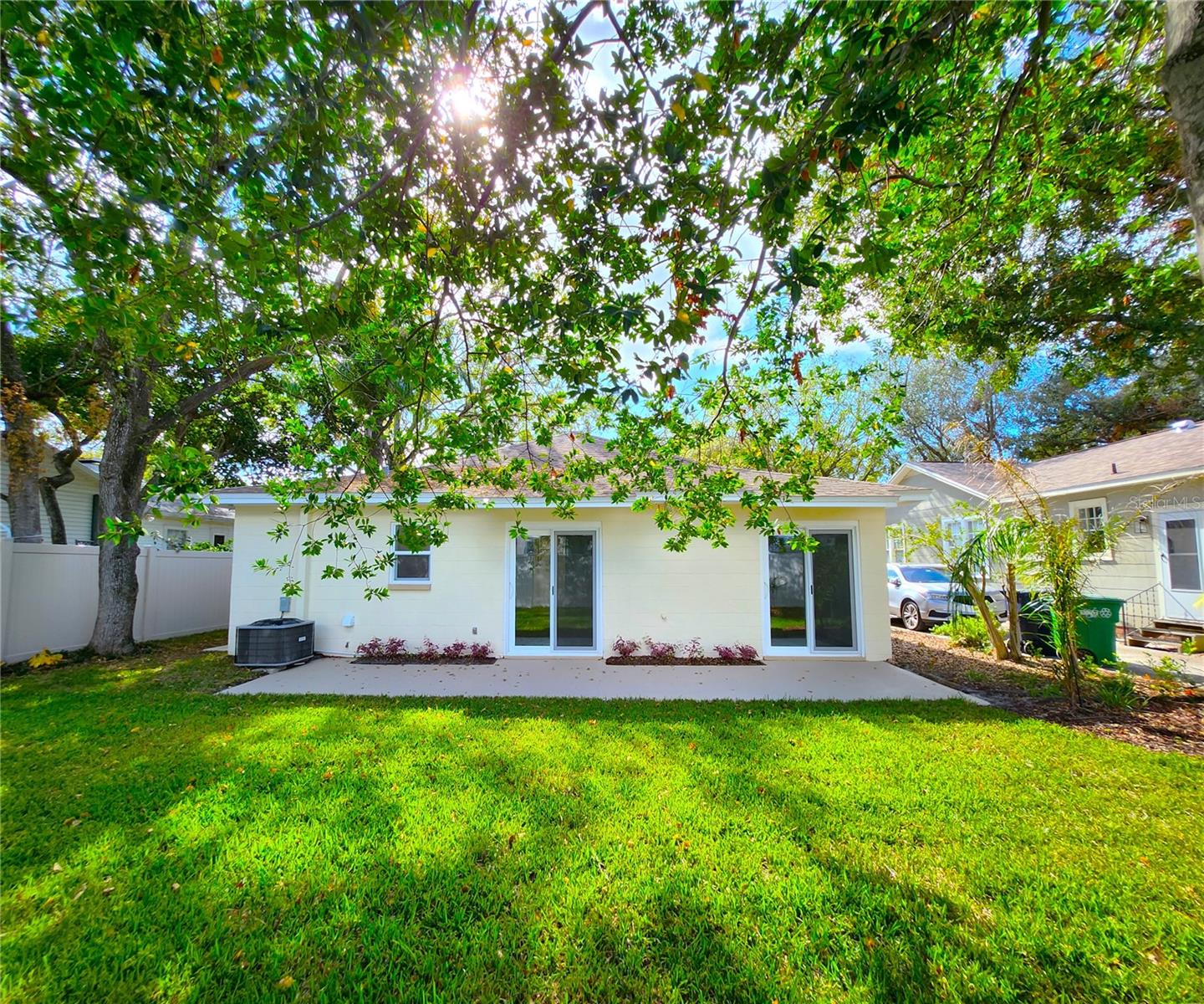 3915 W SAN PEDRO STREET