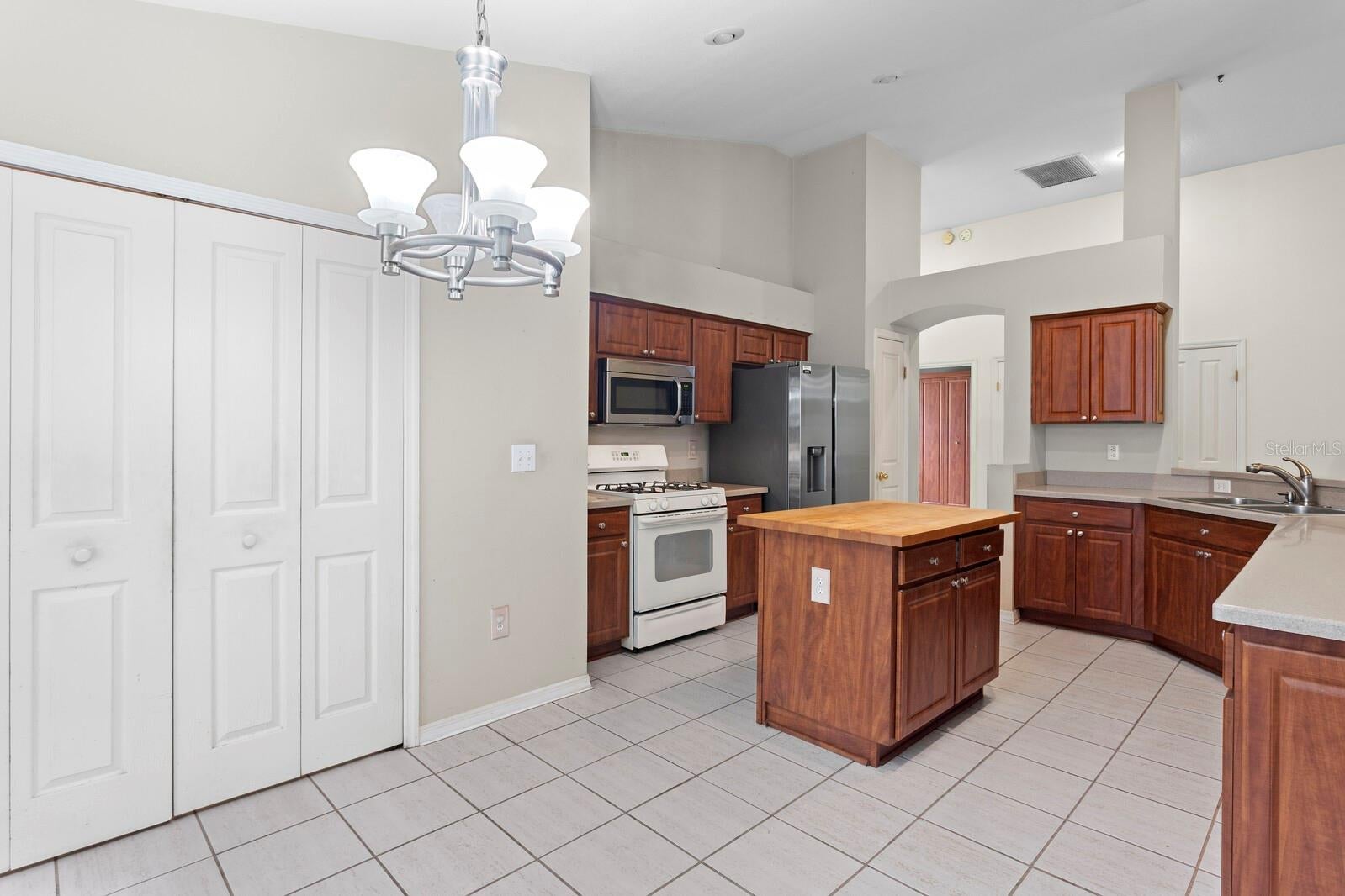 10420 SPRINGROSE DRIVE