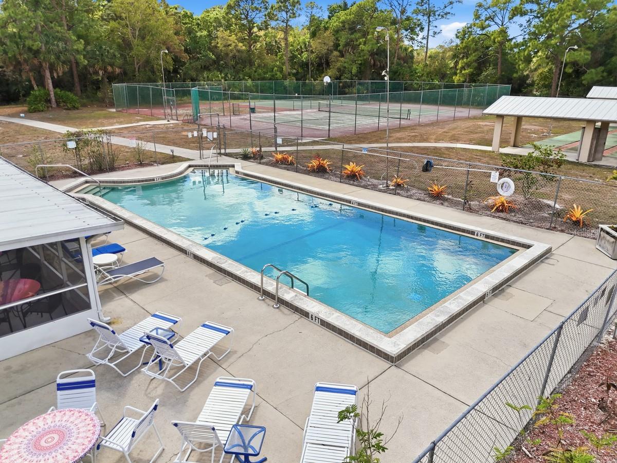 SPANISH GARDENS - Residential