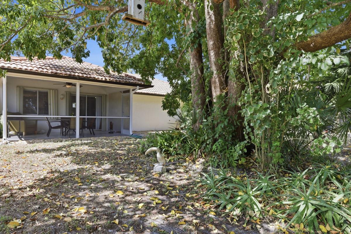 SPANISH GARDENS - Residential