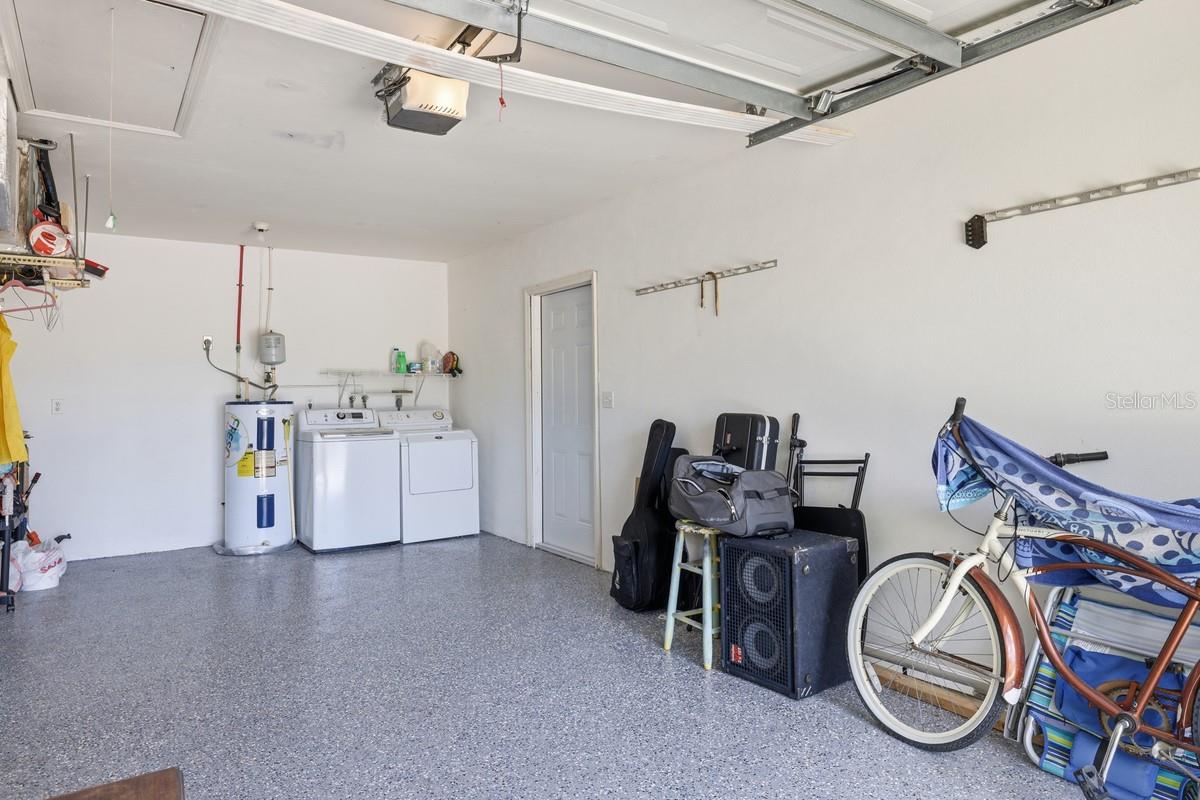 SPANISH GARDENS - Residential