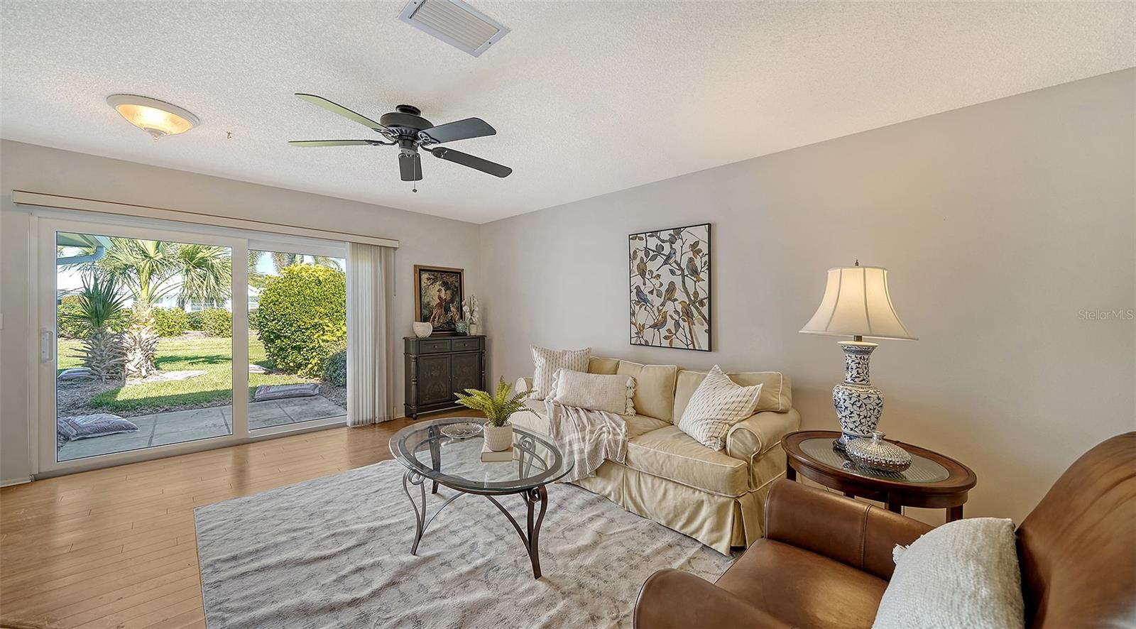 VILLAGE GREEN OF BRADENTON SEC 9 - Residential