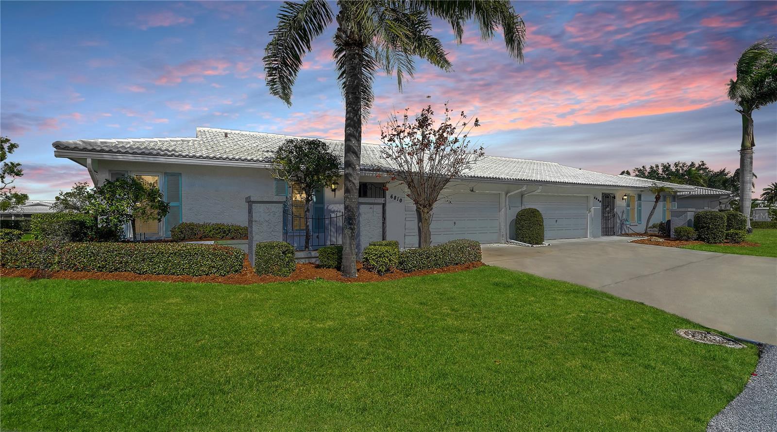 VILLAGE GREEN OF BRADENTON SEC 9 - Residential