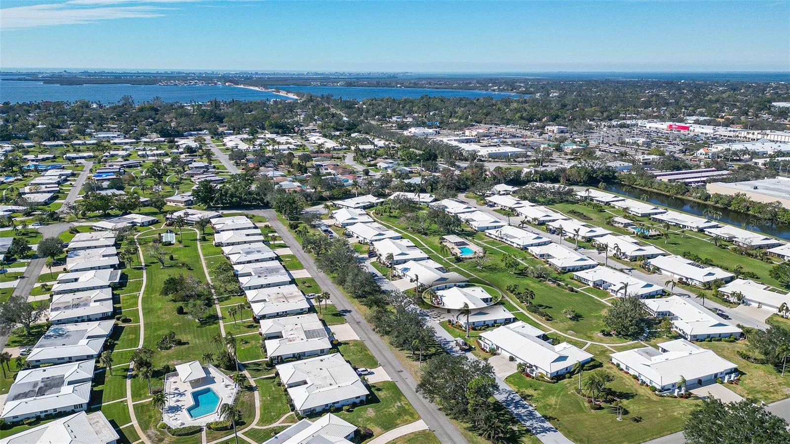 VILLAGE GREEN OF BRADENTON SEC 9 - Residential