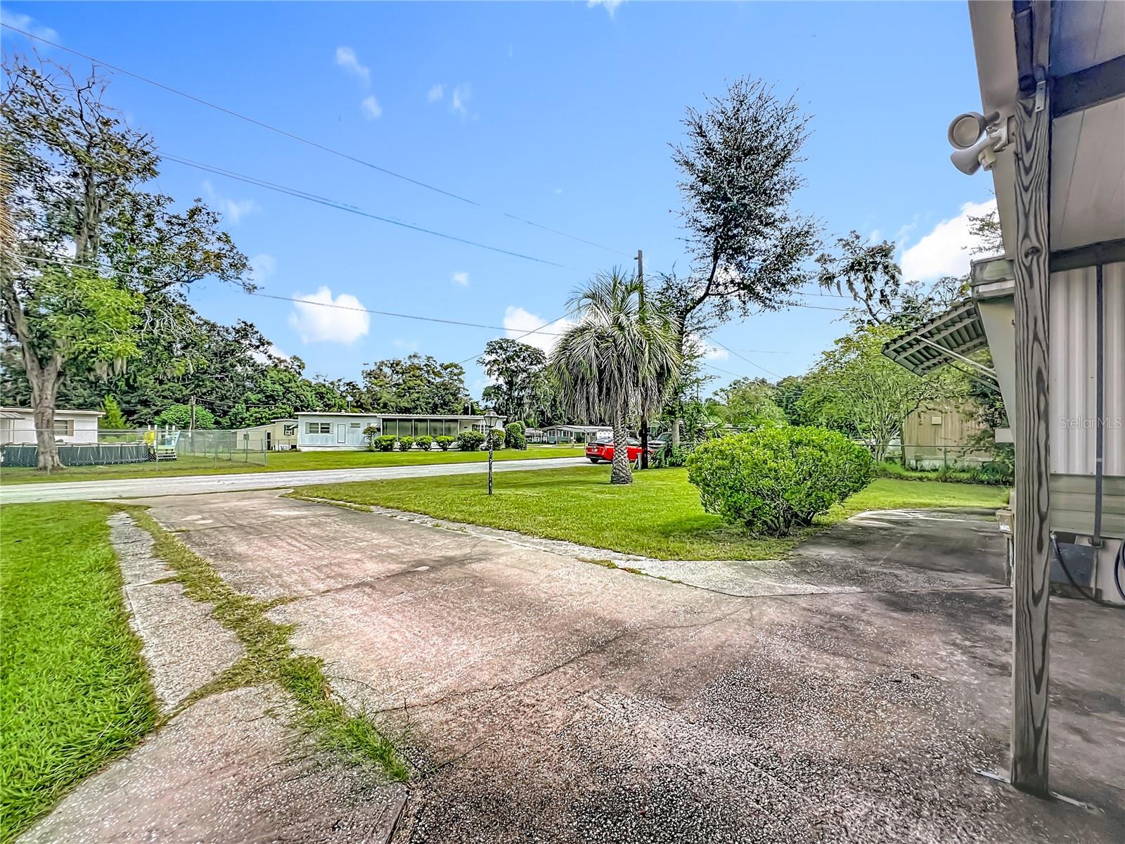 GOLDEN HOLIDAY - Residential