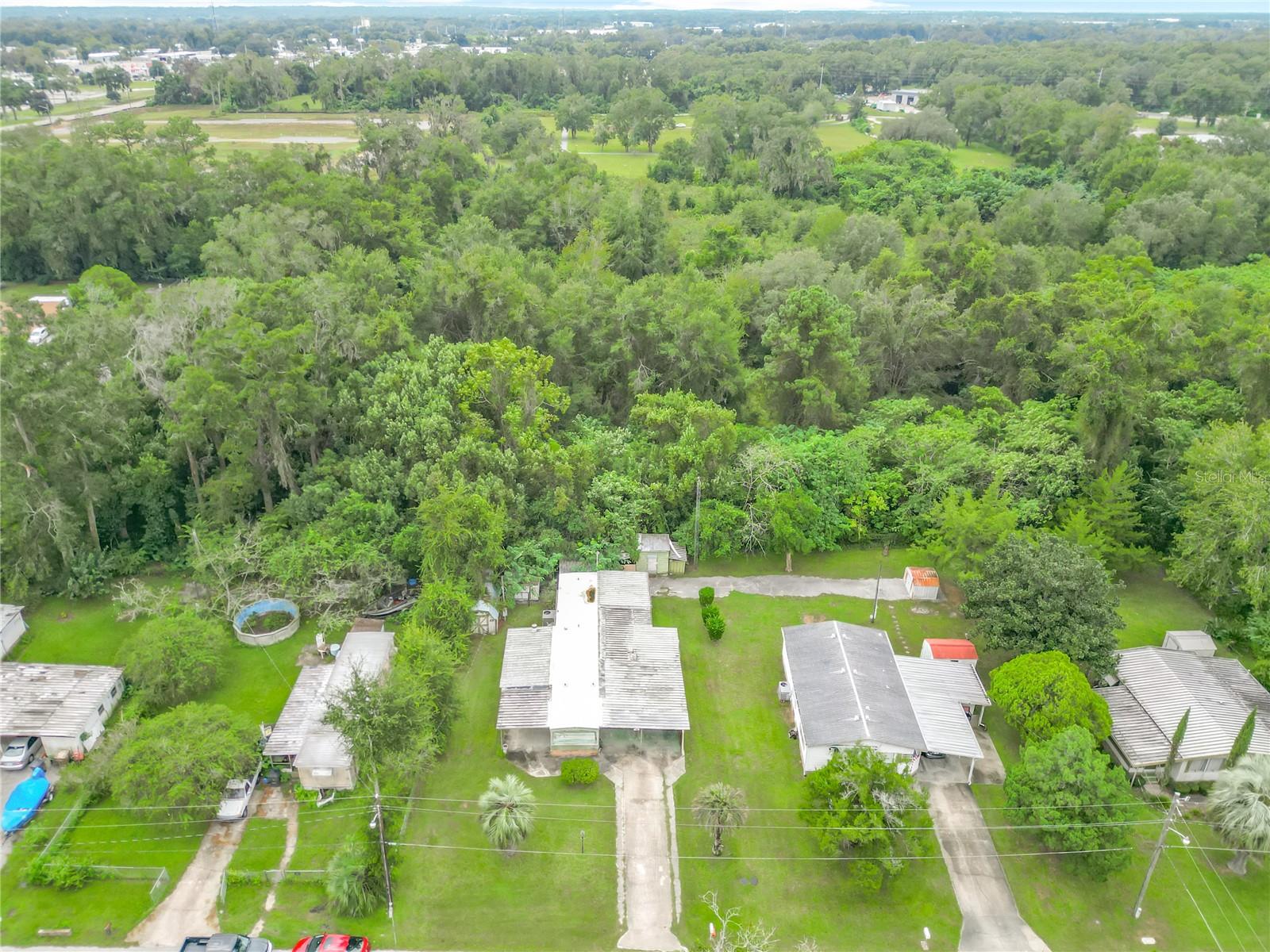 GOLDEN HOLIDAY - Residential