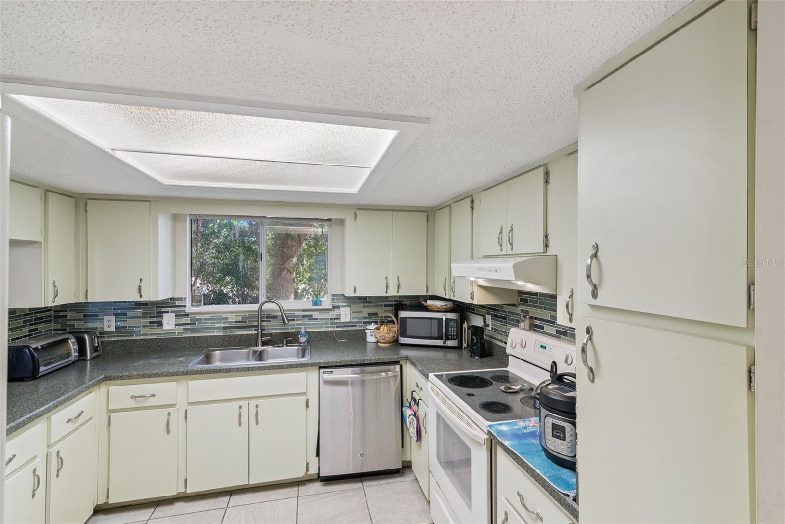 OAK RUN - Residential