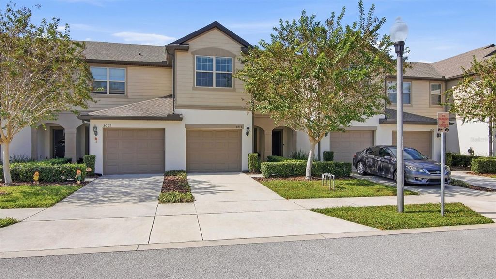 Photo of 3013 Alessa Loop, Apopka, FL 32703 (MLS # O6356423)