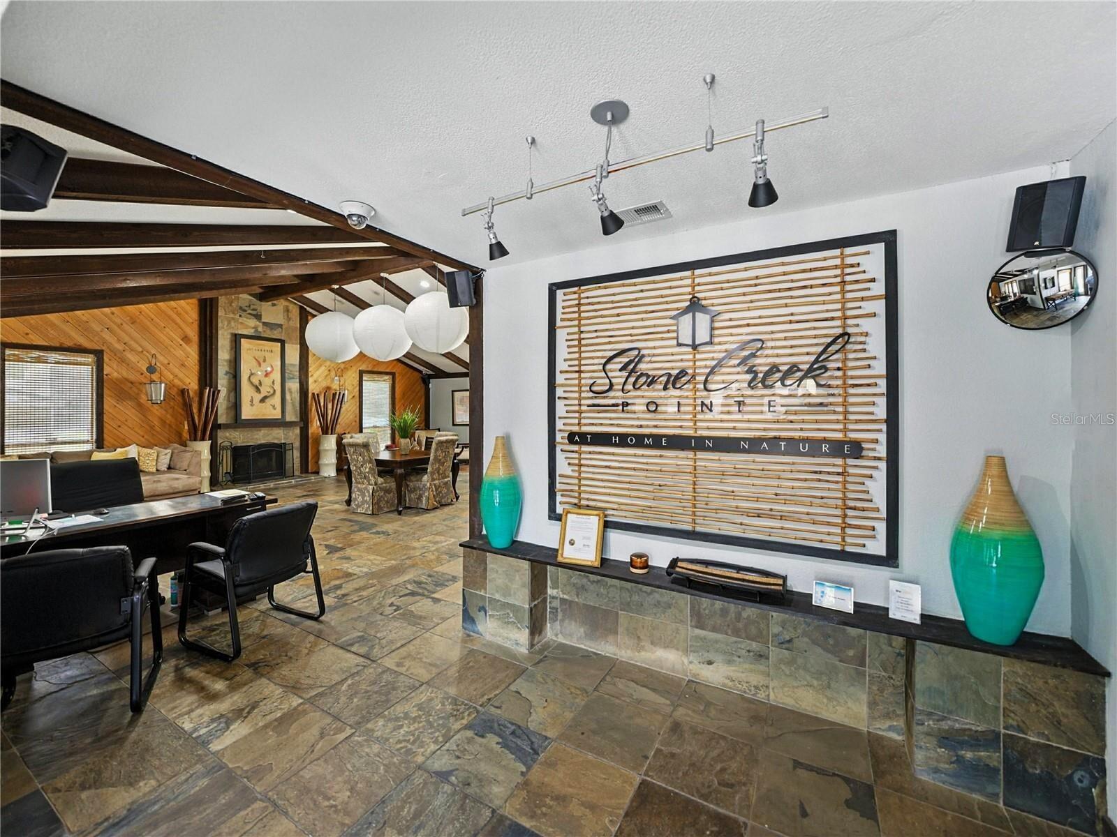 STONE CREEK POINTE A CONDOMINI - Residential