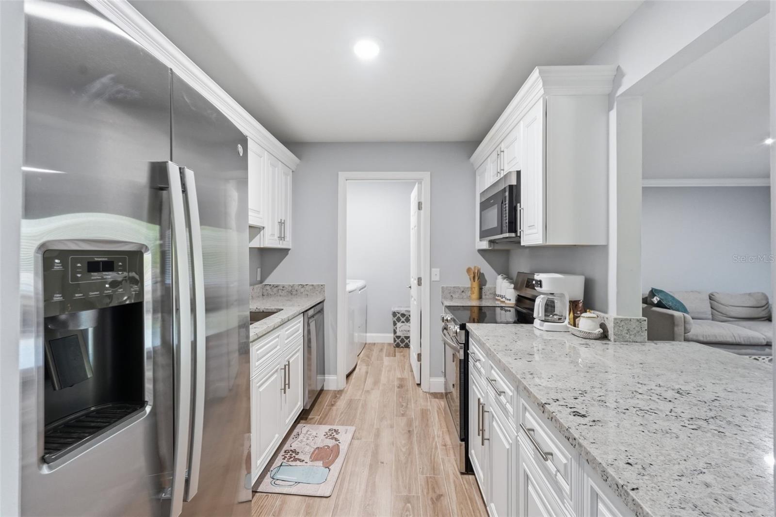 STONE CREEK POINTE A CONDOMINI - Residential