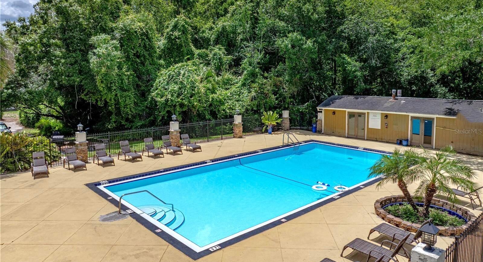 STONE CREEK POINTE A CONDOMINI - Residential