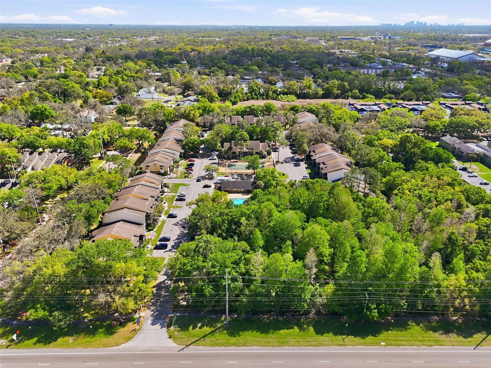 STONE CREEK POINTE A CONDOMINI - Residential