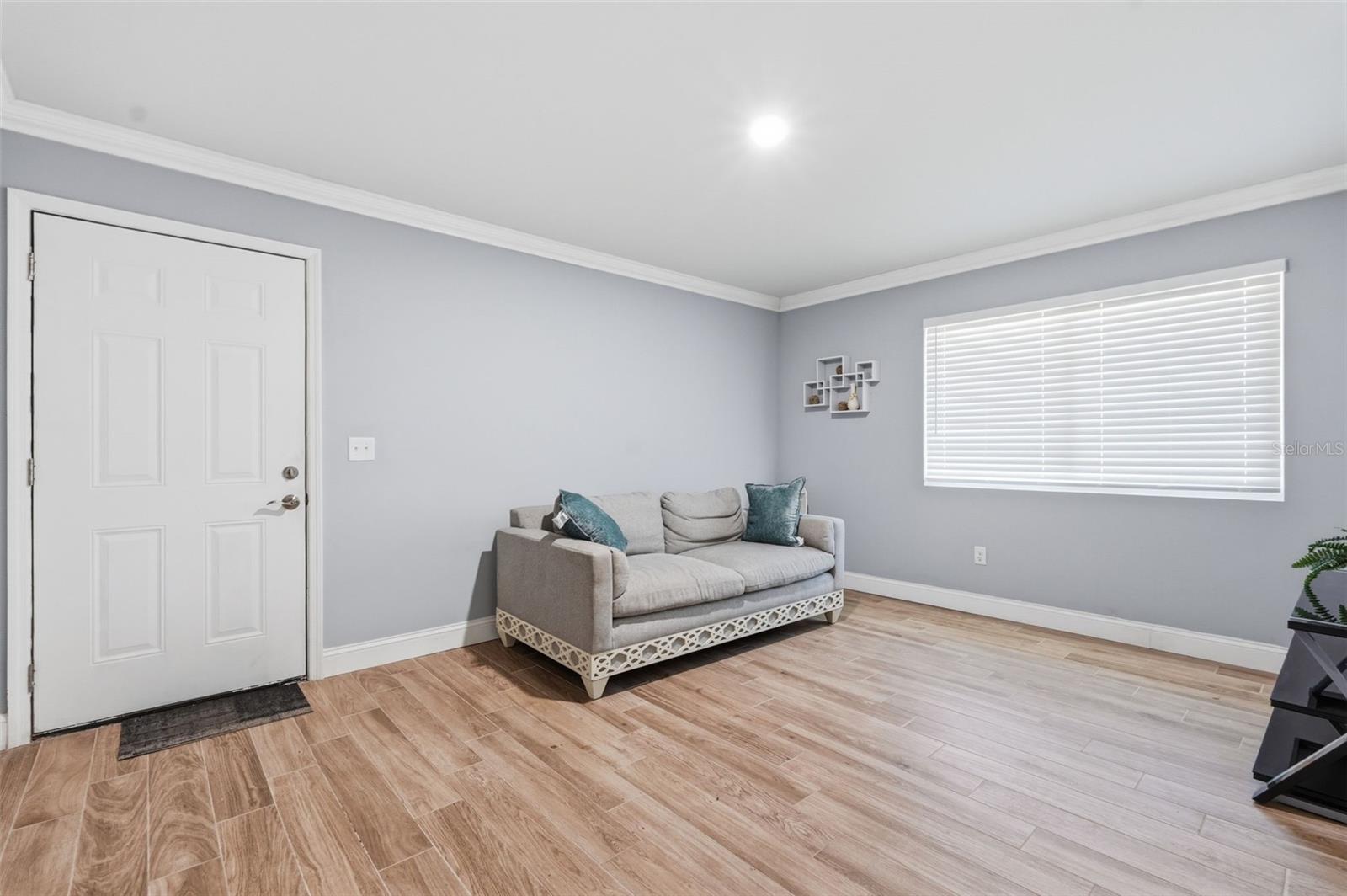 STONE CREEK POINTE A CONDOMINI - Residential