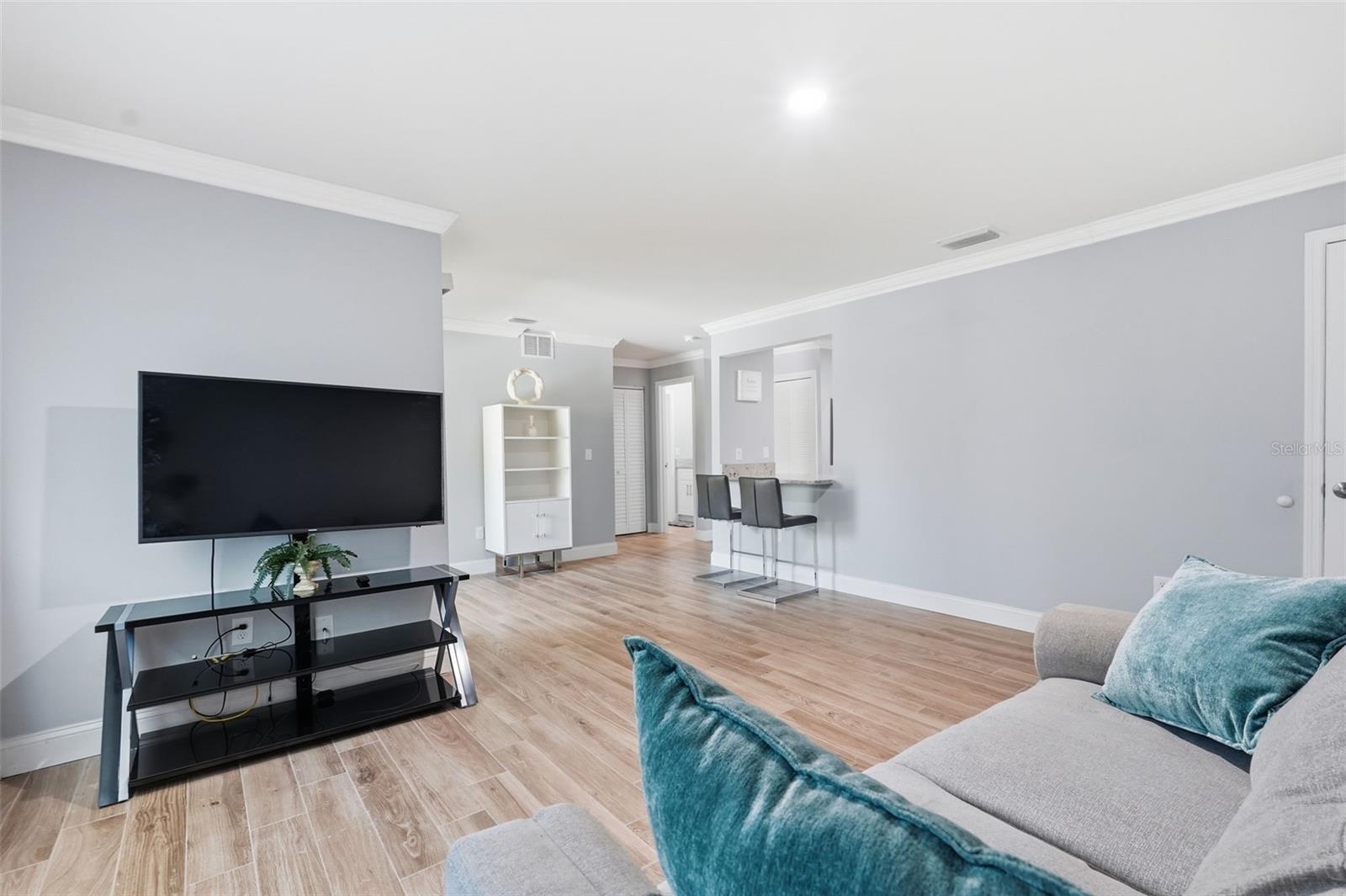 STONE CREEK POINTE A CONDOMINI - Residential