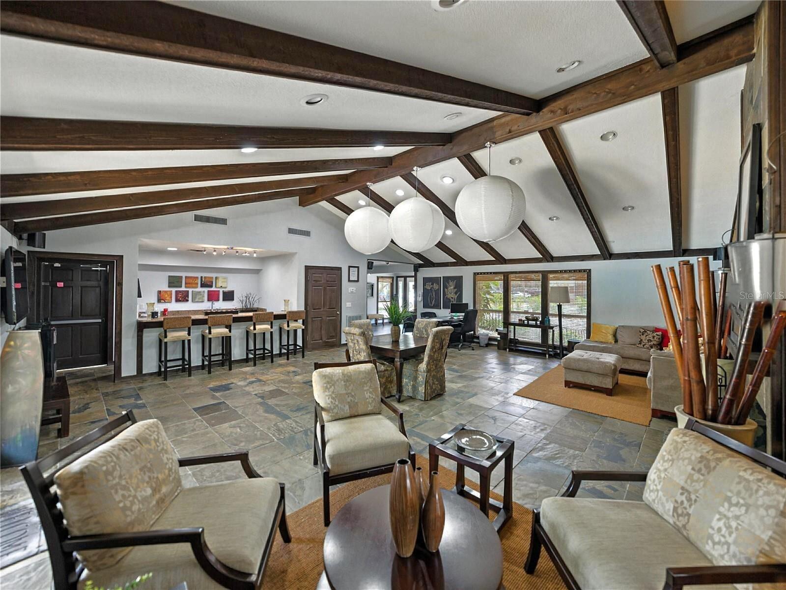 STONE CREEK POINTE A CONDOMINI - Residential