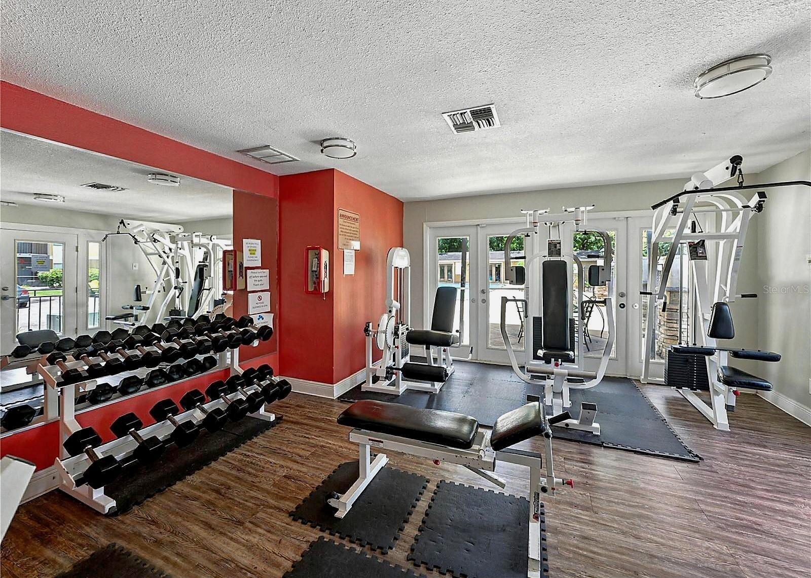 STONE CREEK POINTE A CONDOMINI - Residential