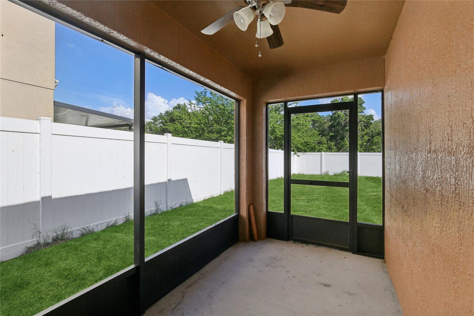 LAKES TR 02 - Residential Lease