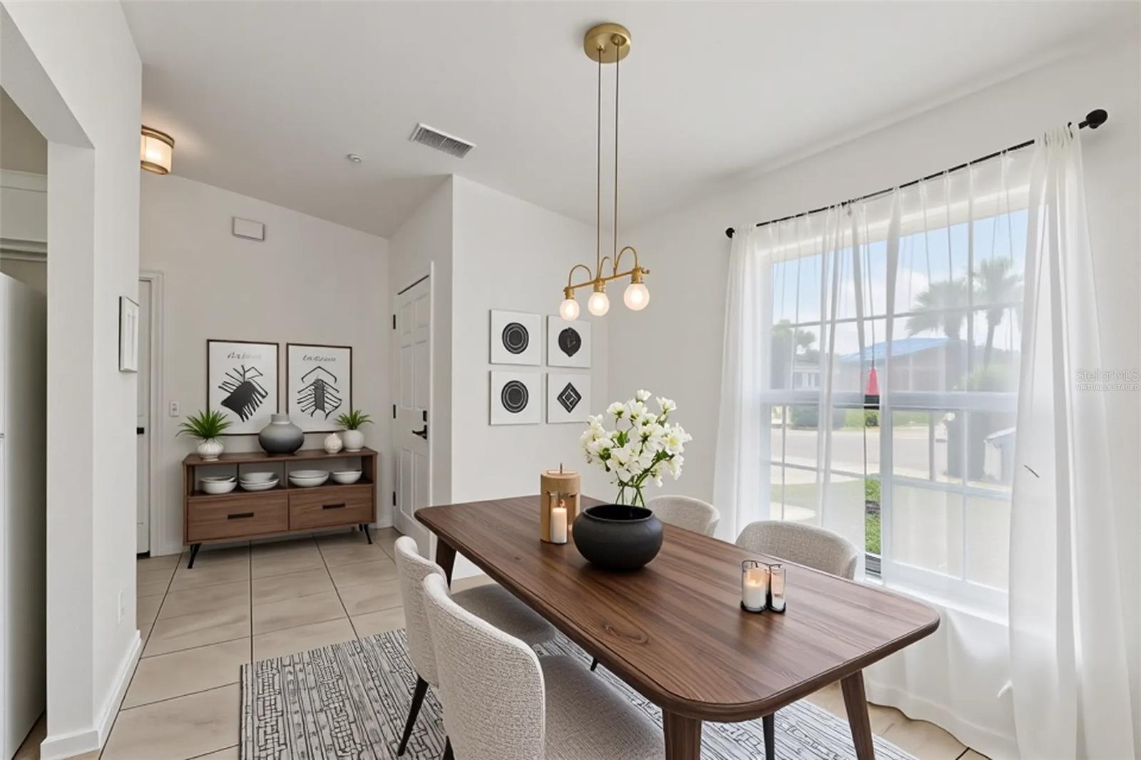 LAKES TR 02 - Residential Lease