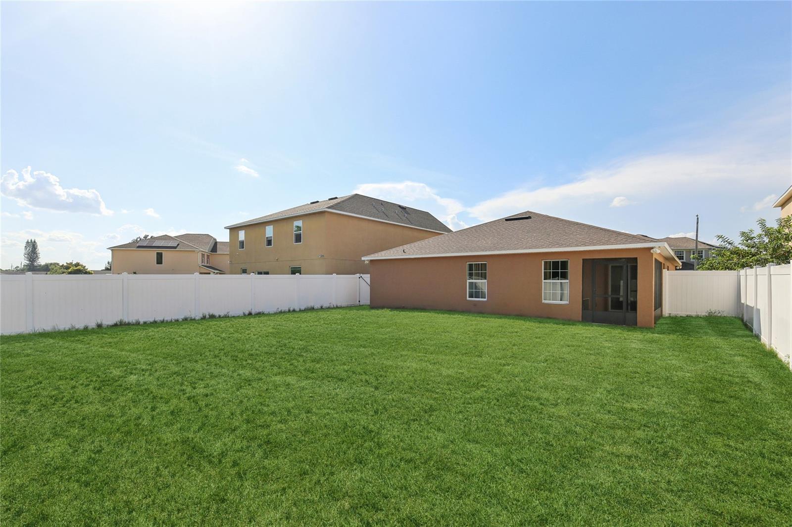 LAKES TR 02 - Residential Lease