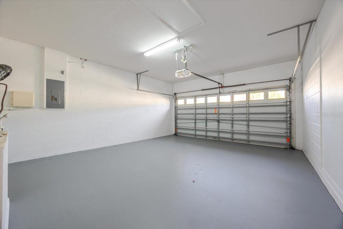 HIGHLANDS RESERVE PHASES 3A & 3B - Residential Lease