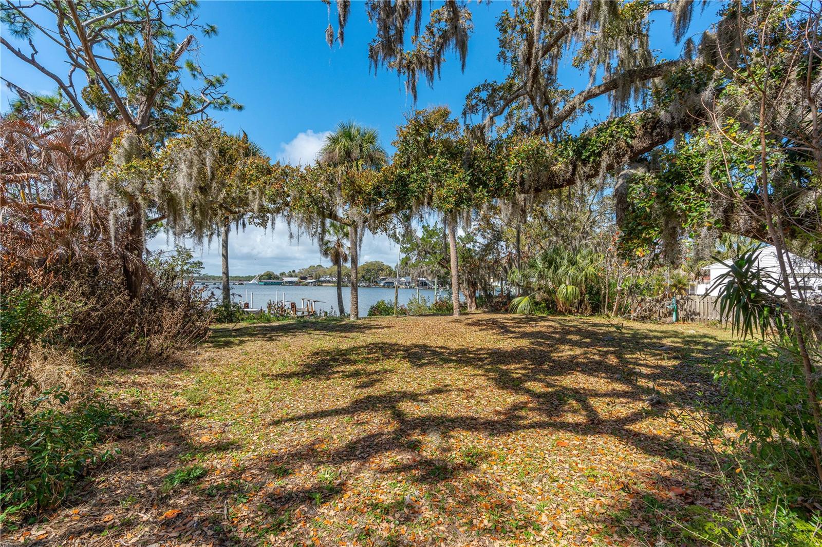 HARBOR OAKS UNIT 01 - Residential