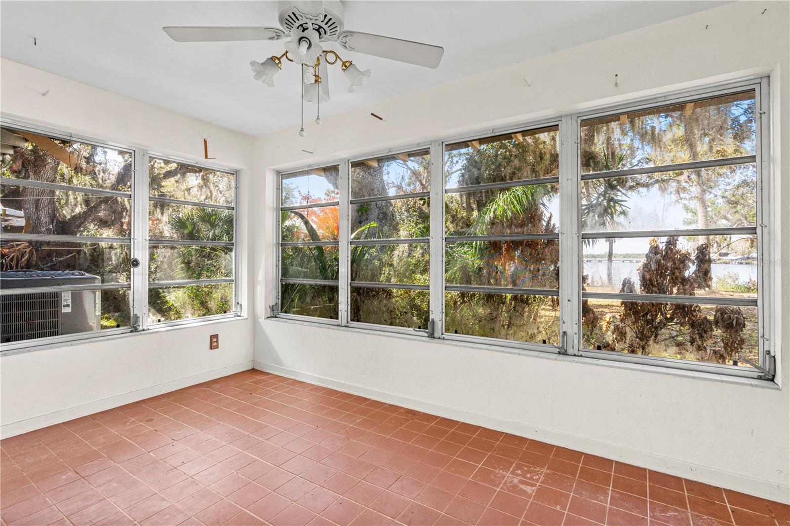 HARBOR OAKS UNIT 01 - Residential