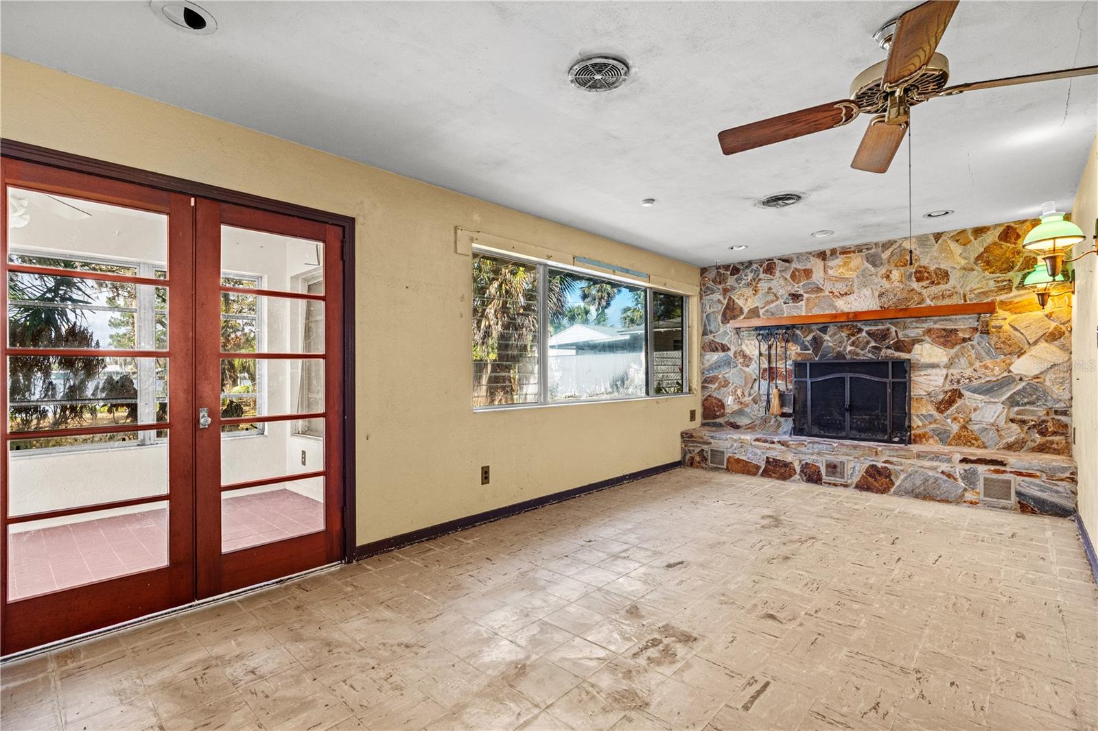 HARBOR OAKS UNIT 01 - Residential