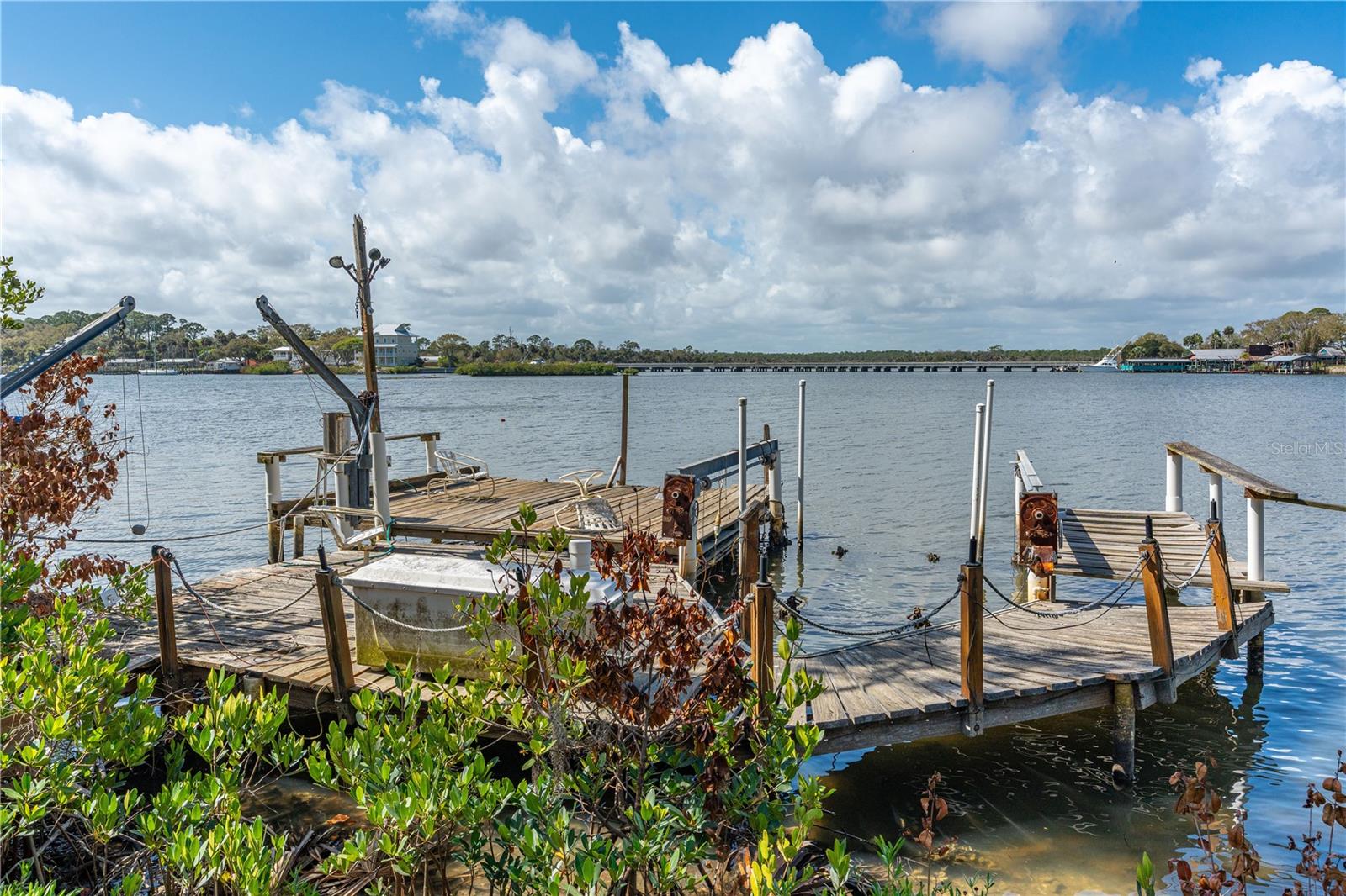 HARBOR OAKS UNIT 01 - Residential