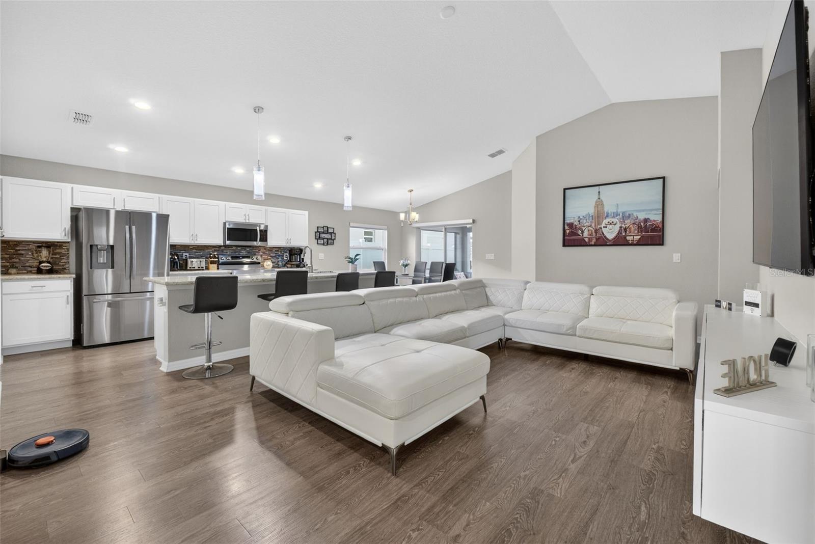 HIGHLAND MEADOWS PHASE 7 - Residential