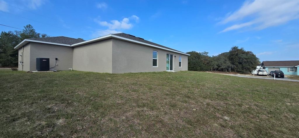 Photo of 17159 SW 42nd Terrace, Ocala, FL 34473 (MLS # OM714147)