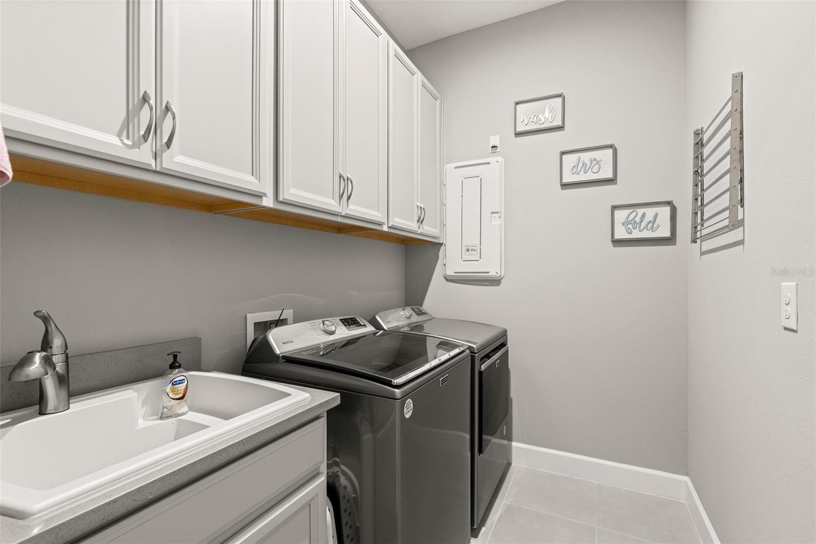 AZARIO ESPLANADE - Residential