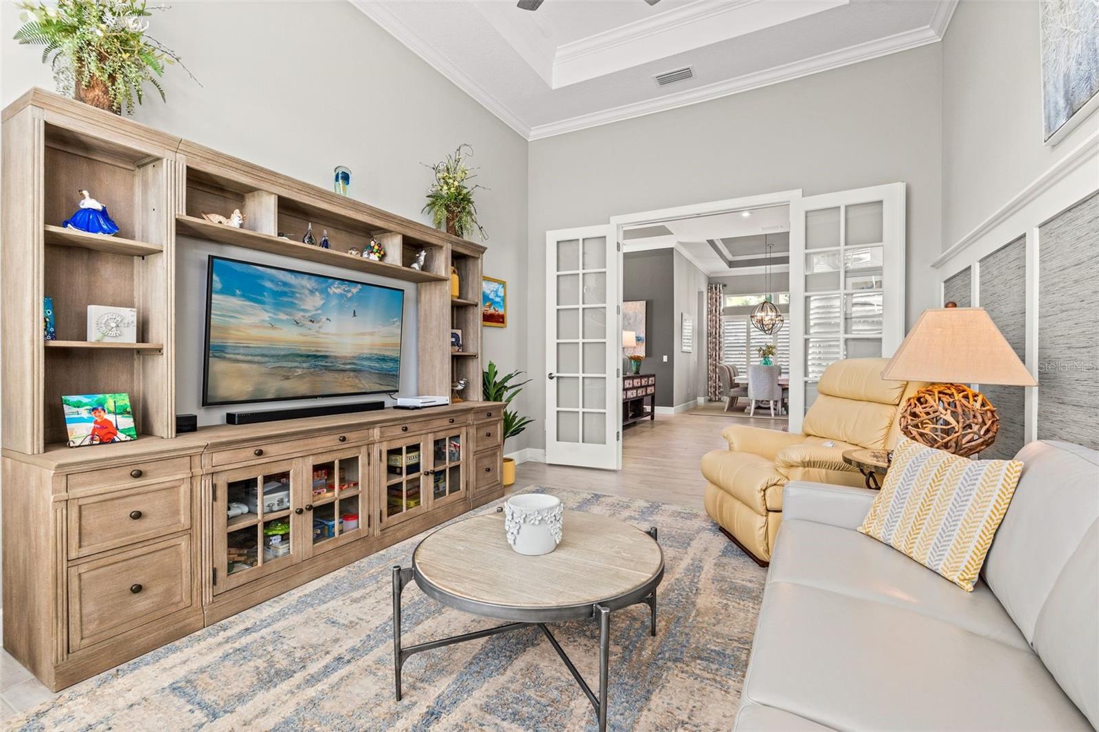 AZARIO ESPLANADE - Residential