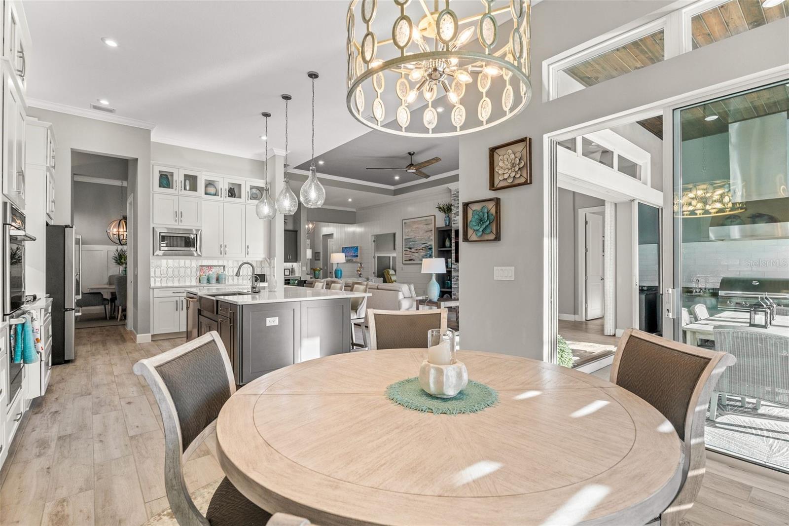 AZARIO ESPLANADE - Residential