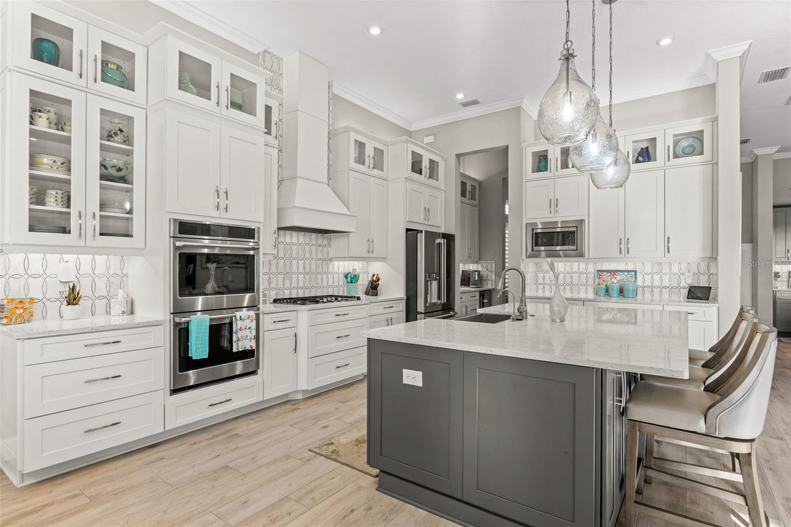 AZARIO ESPLANADE - Residential