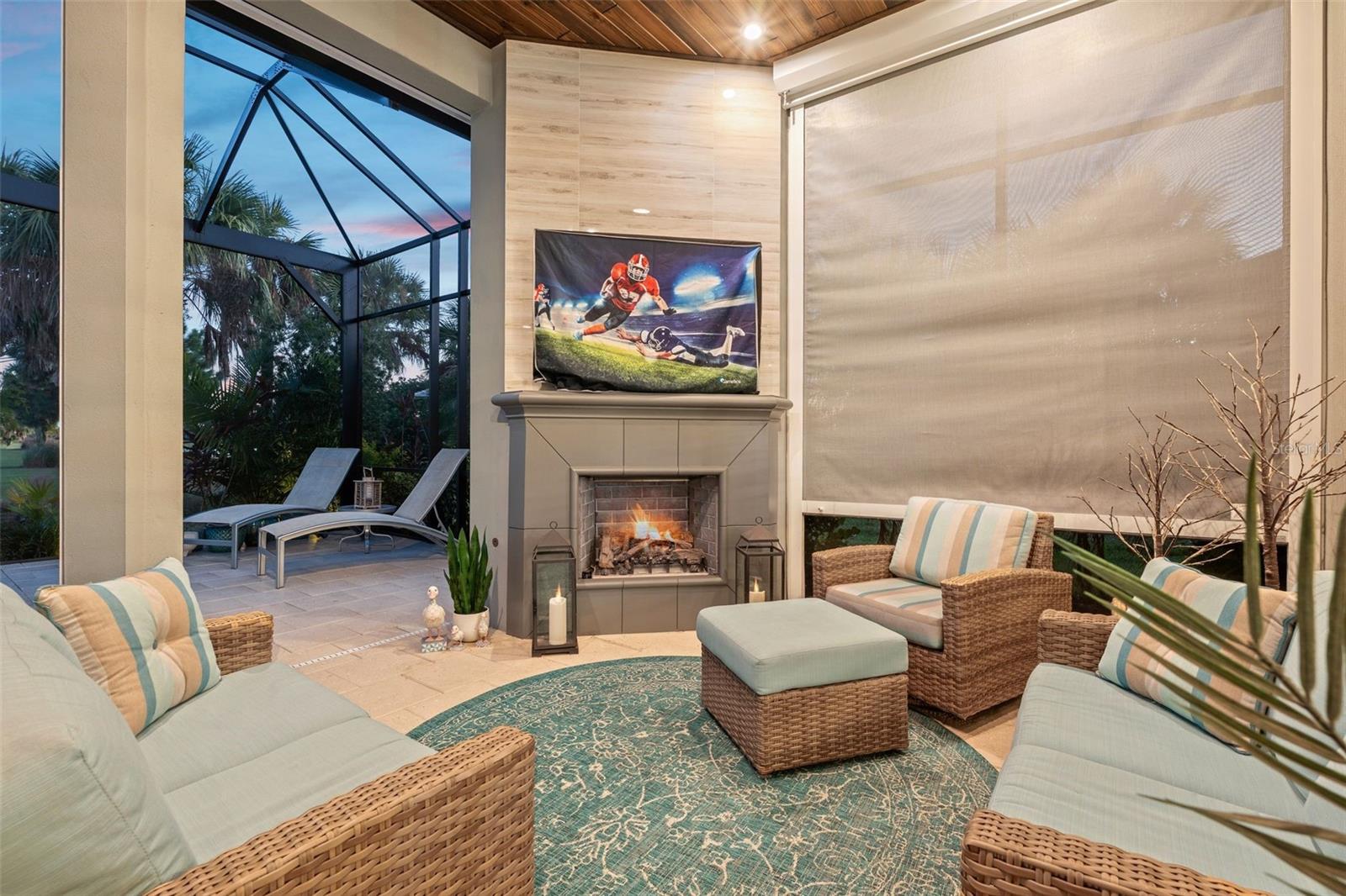 AZARIO ESPLANADE - Residential