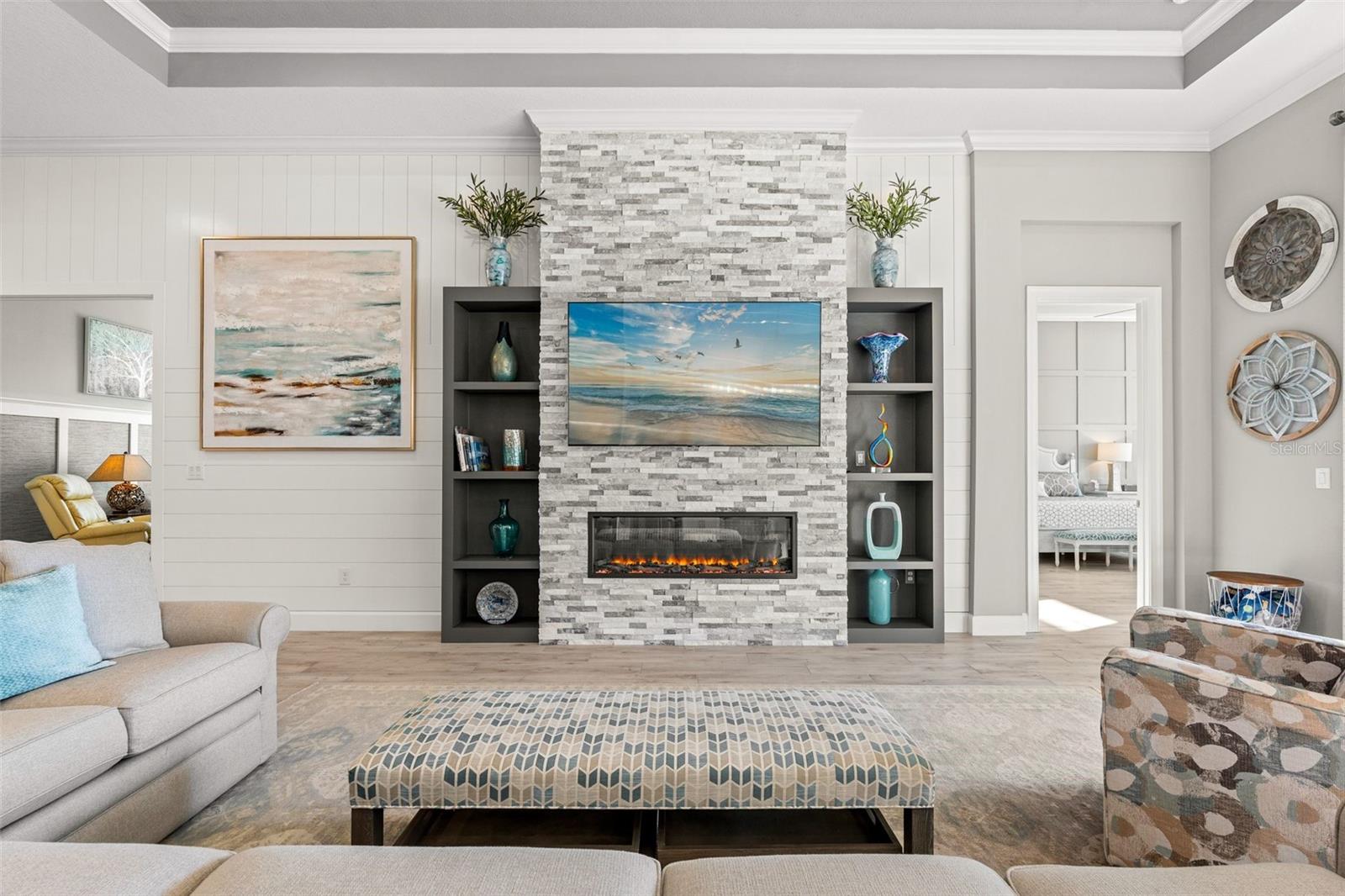 AZARIO ESPLANADE - Residential