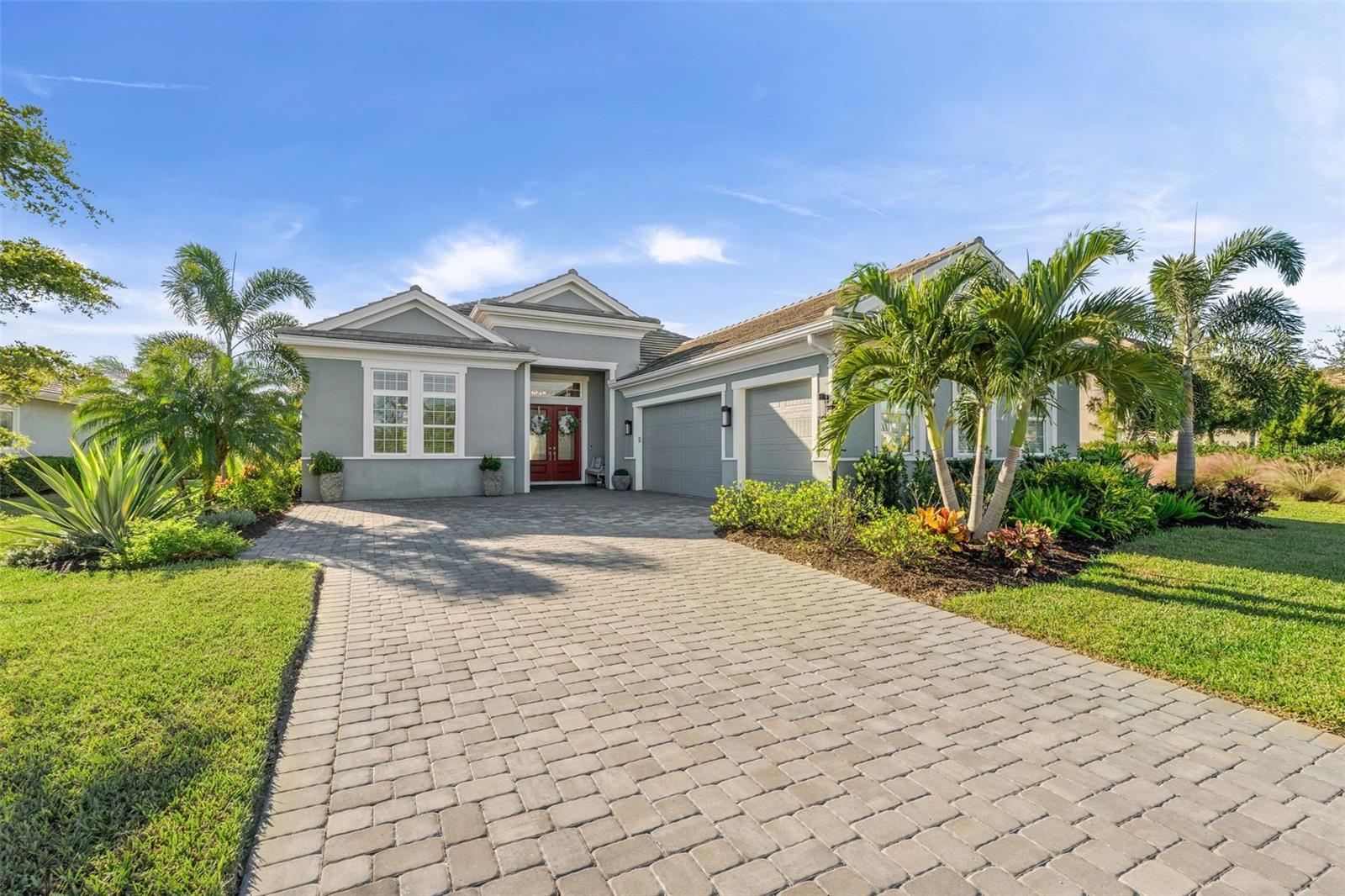 AZARIO ESPLANADE - Residential