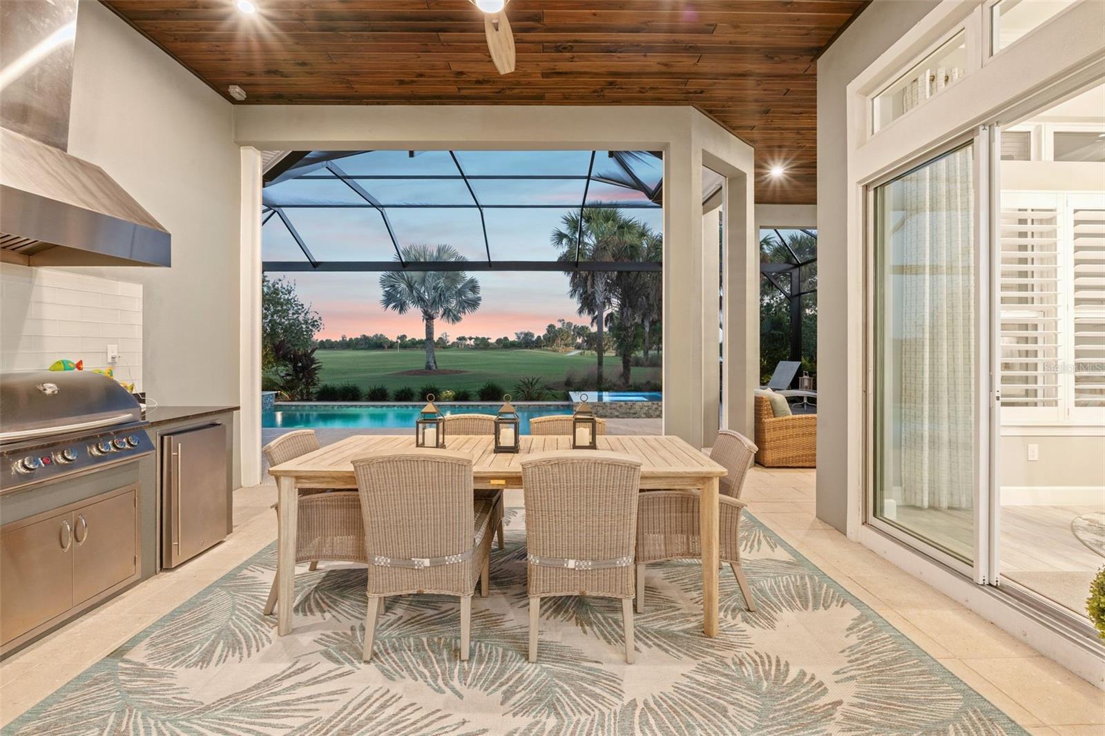 AZARIO ESPLANADE - Residential