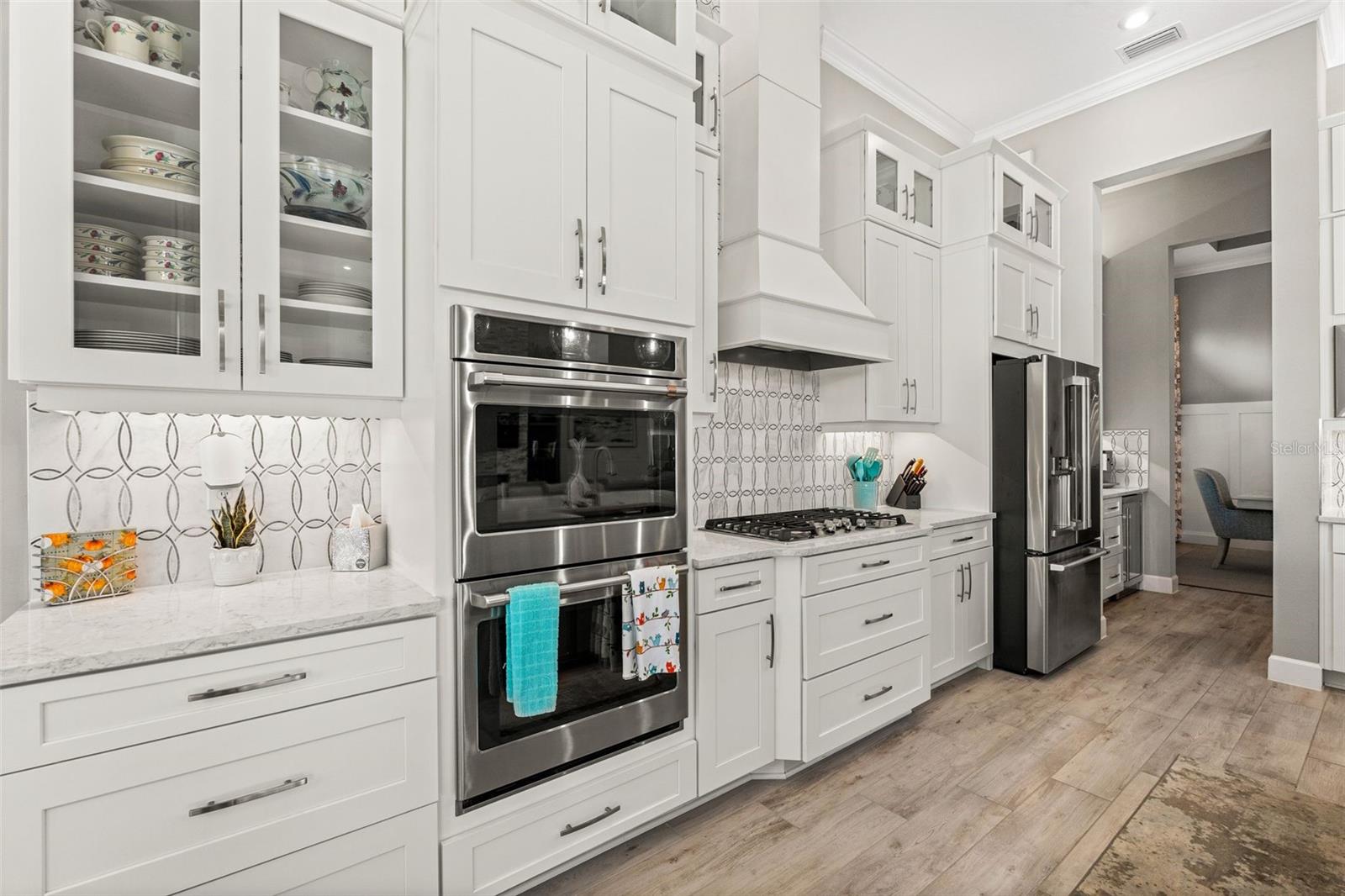 AZARIO ESPLANADE - Residential