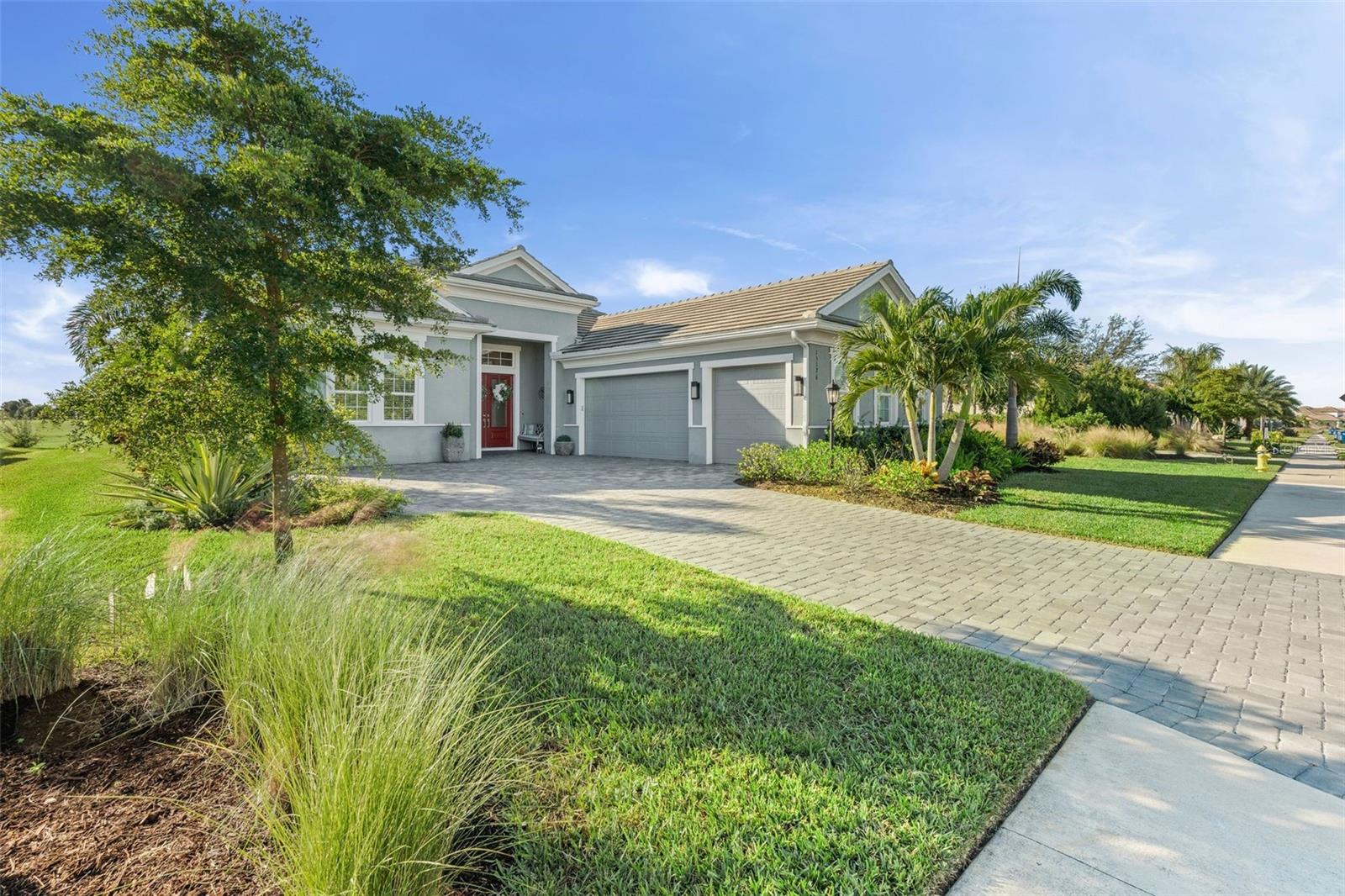 AZARIO ESPLANADE - Residential