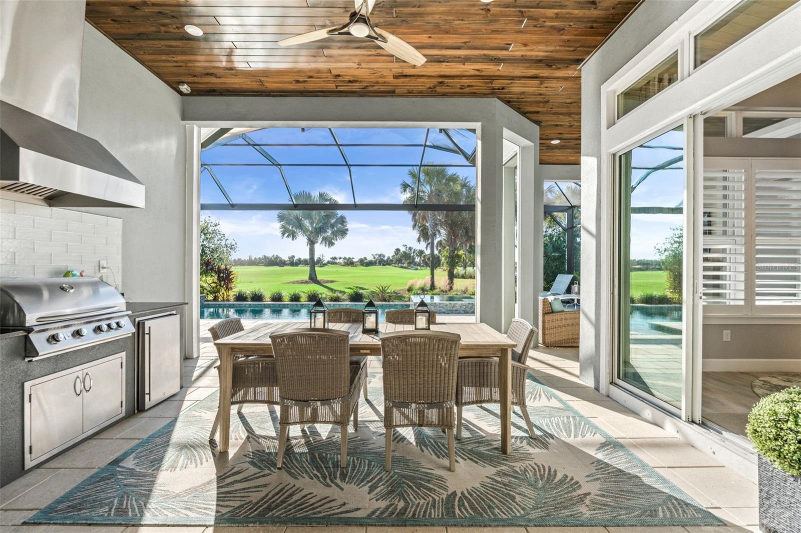 AZARIO ESPLANADE - Residential