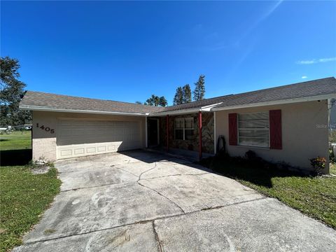 A home in LAKELAND